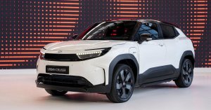 Toyotan sähköautomallisto laajenee