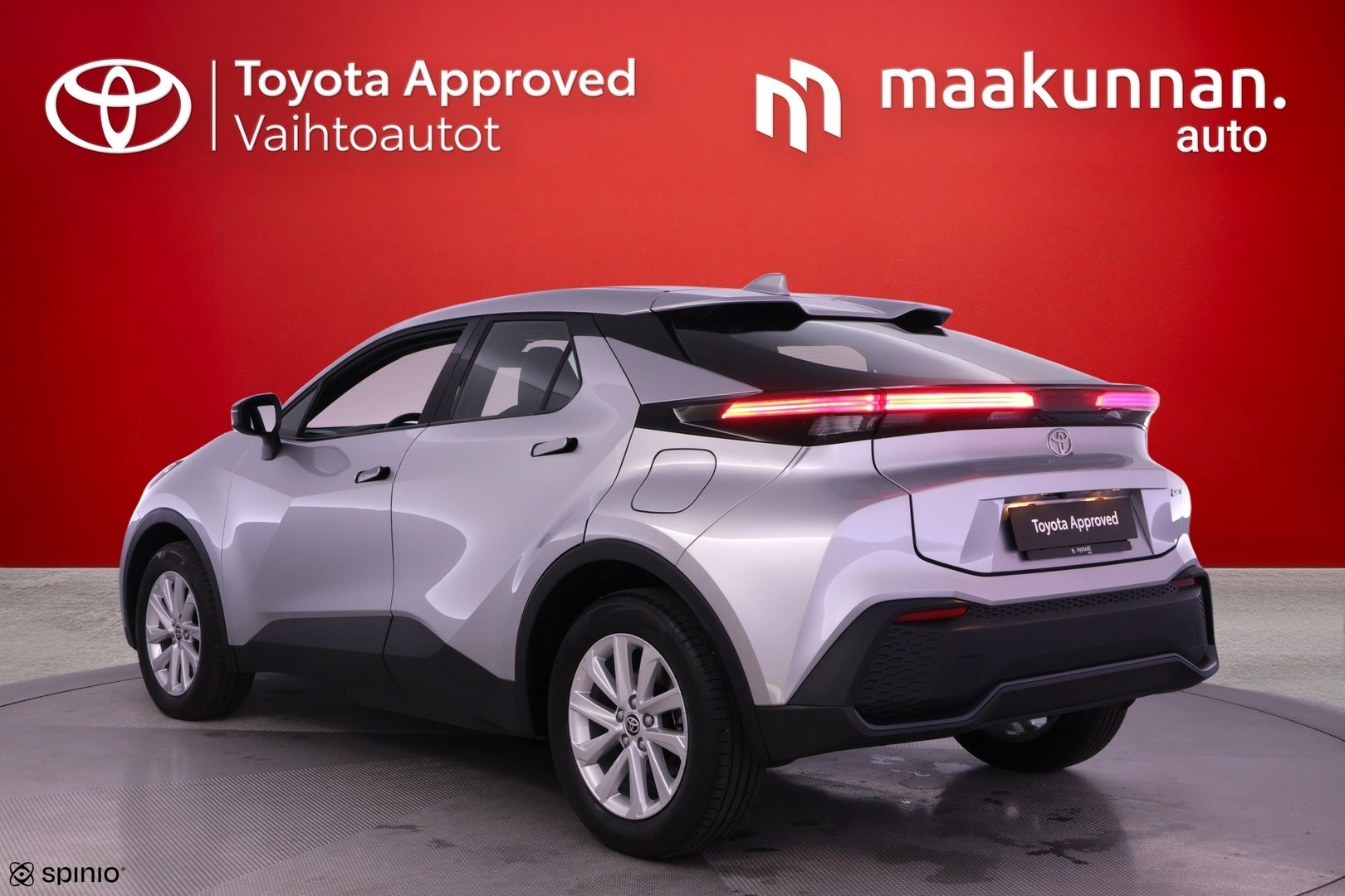 Toyota C-HR 2,0 Plug-in Hybrid Active 2025, bild 2/98