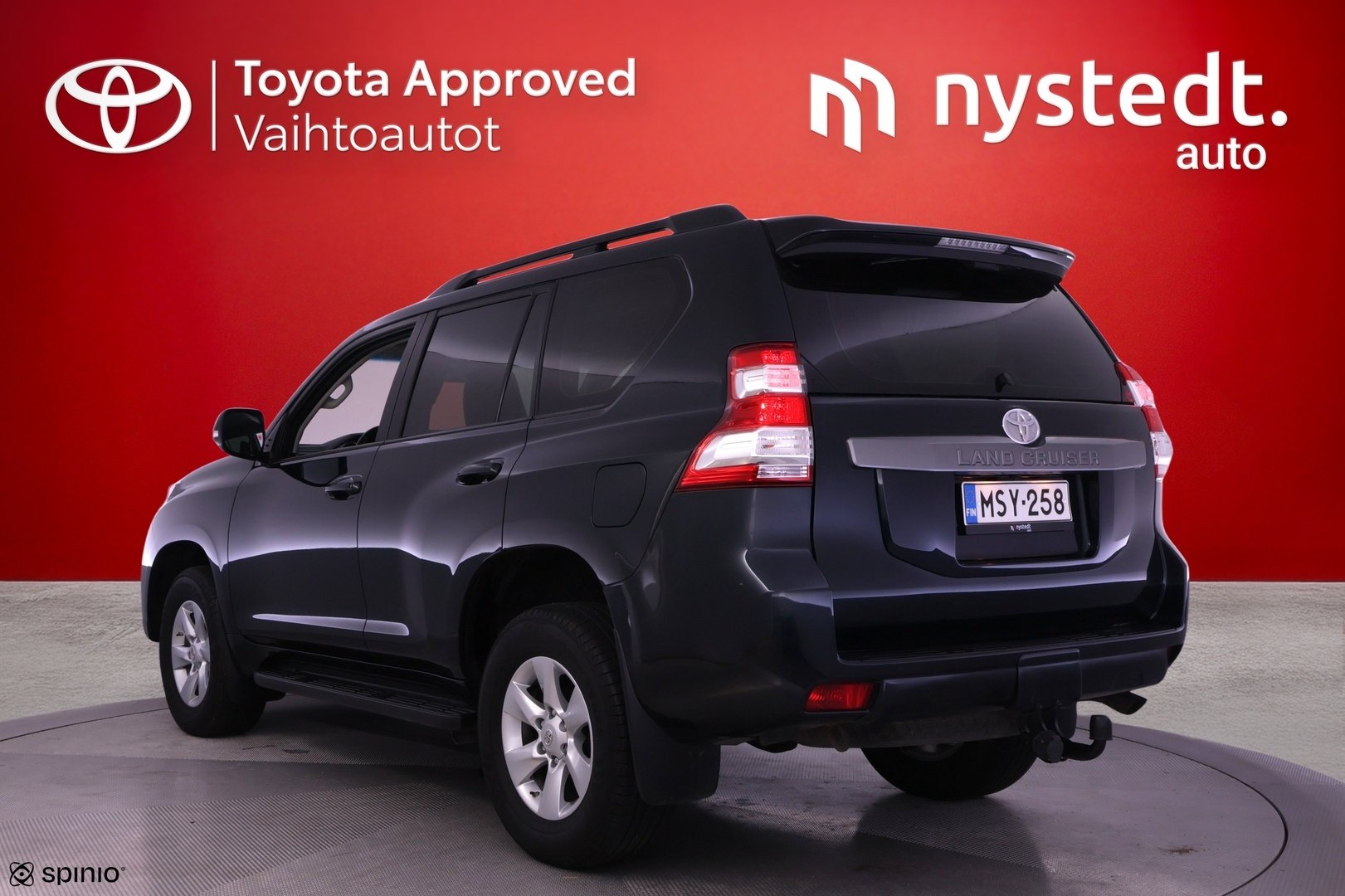 Toyota Land Cruiser 2016, photo 2/104