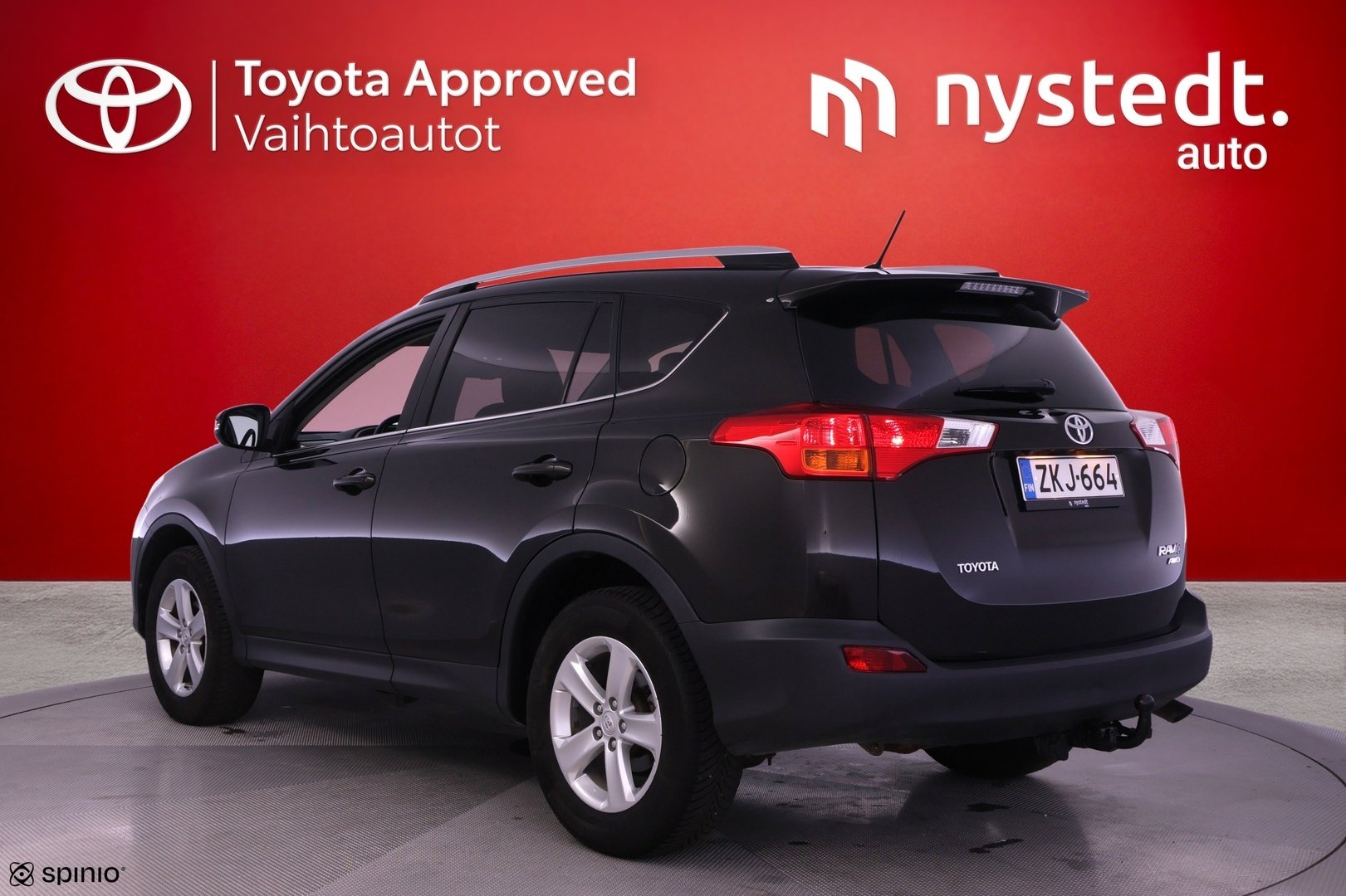 Toyota RAV4 2,2 D-CAT AWD Active aut. 2014, photo 2/96